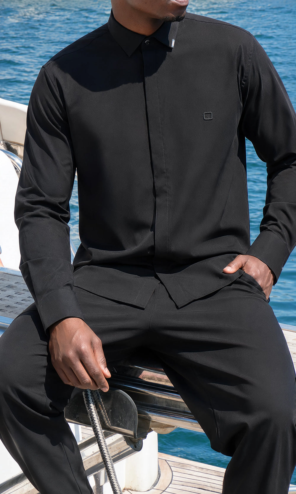 QTT1014 Design Shirt in Black