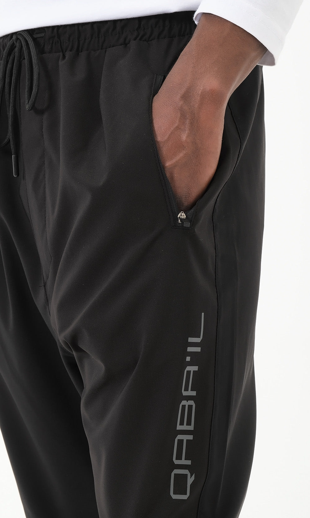  QL Pantalon Cross Over in Black - QABA'IL,